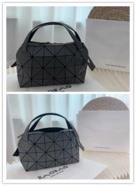 Picture of Issey Miyake Lady Handbags _SKUfw145394376fw